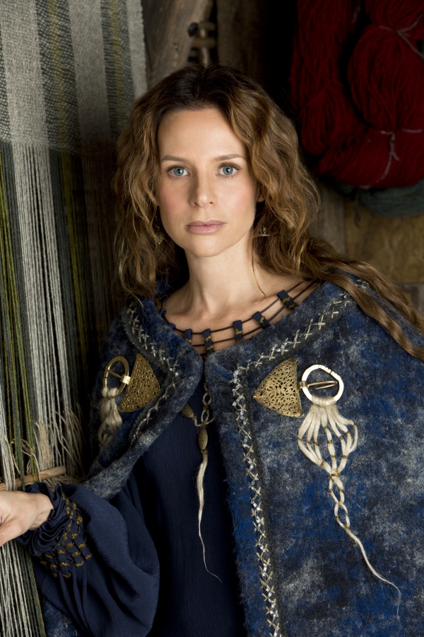 维京传奇里老公爵的夫人siggy,长得好像艾薇儿