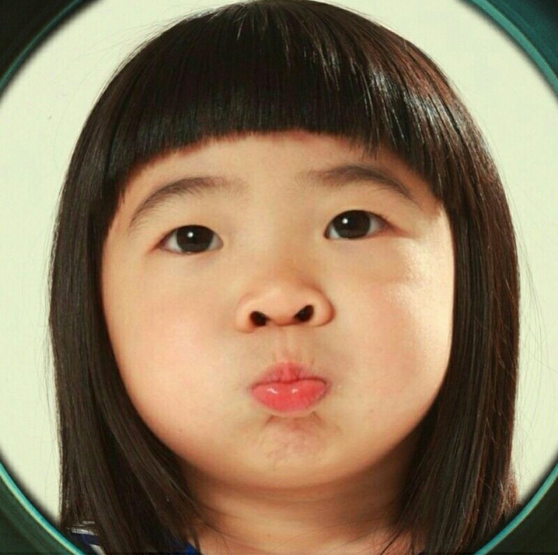 一张张从ins上截图下来 再一张张在图库中截图 希望你慢点长大 包子