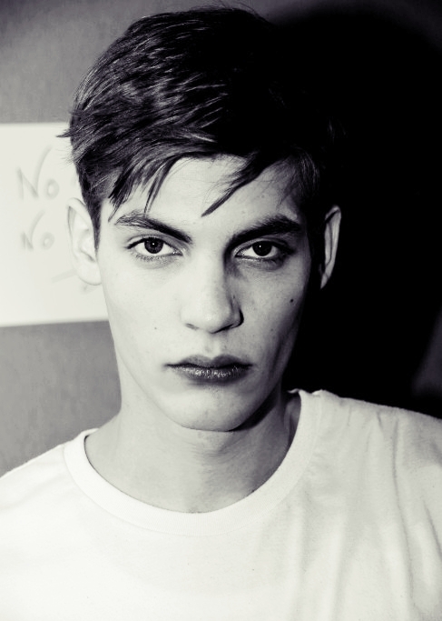 巴普蒂斯特·瑞多夫 外文名:baptiste radufe 别名:花豆 国籍:法国