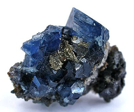 广西产臭葱石 臭葱石是磷铝石族矿物中的一种,它为