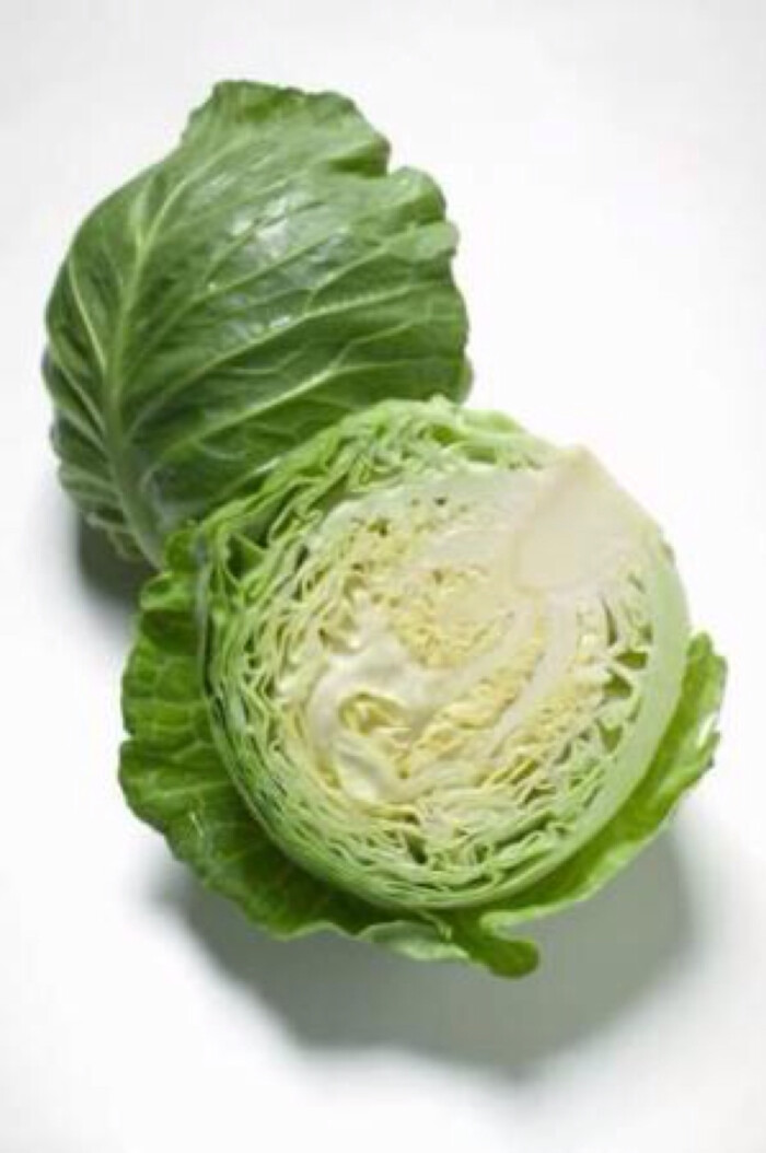 推荐理由:圆白菜亦是开十字花的蔬菜,维生素c含量很丰富,同时富含纤维