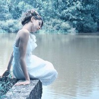 女生女生唯美河边手冬天头像凉图片