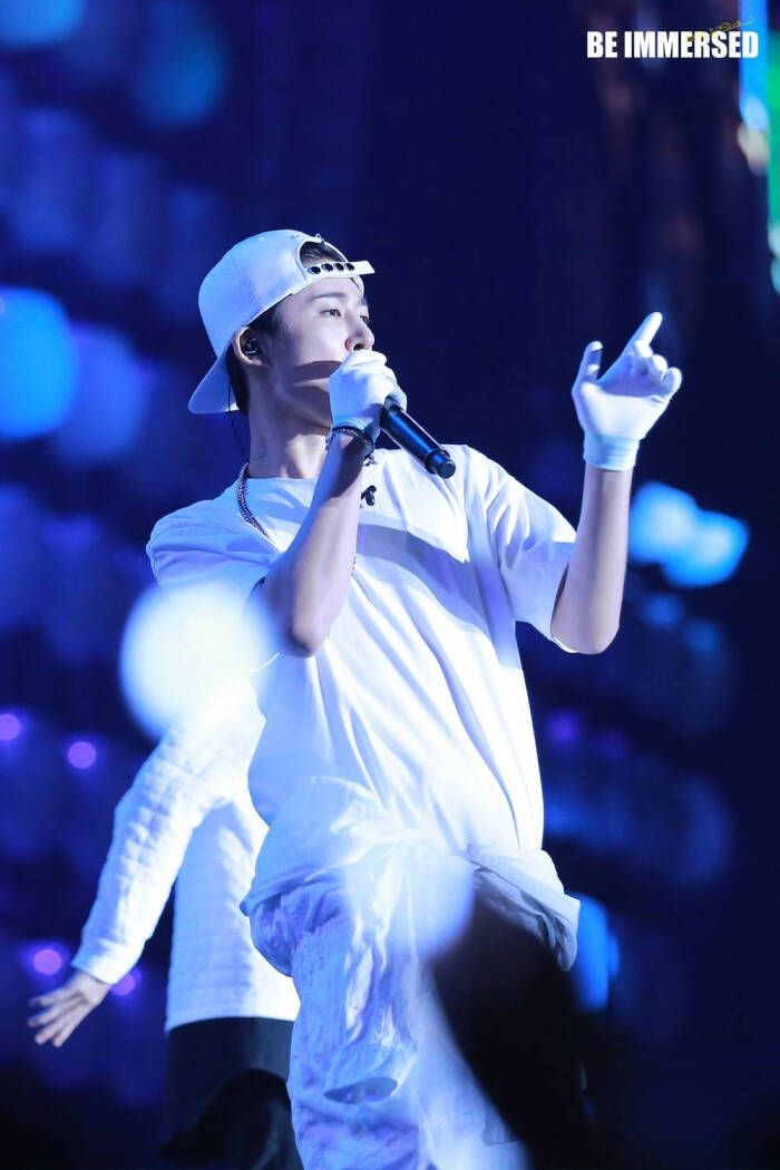 b.i 金韩彬