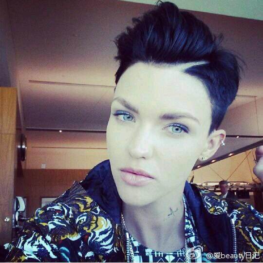 又是ruby rose,永远那么帅气!