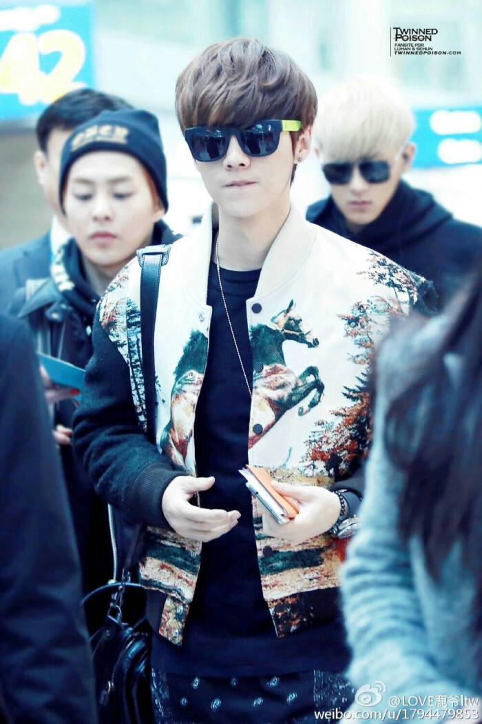 鹿晗exo