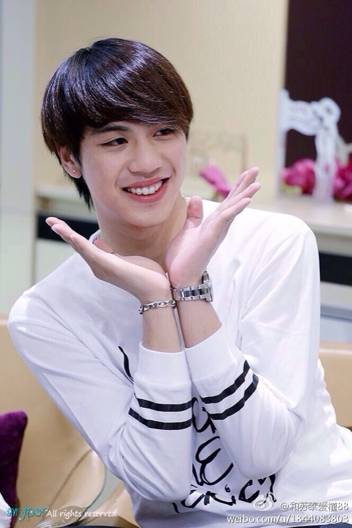 为爱所困 白少的花