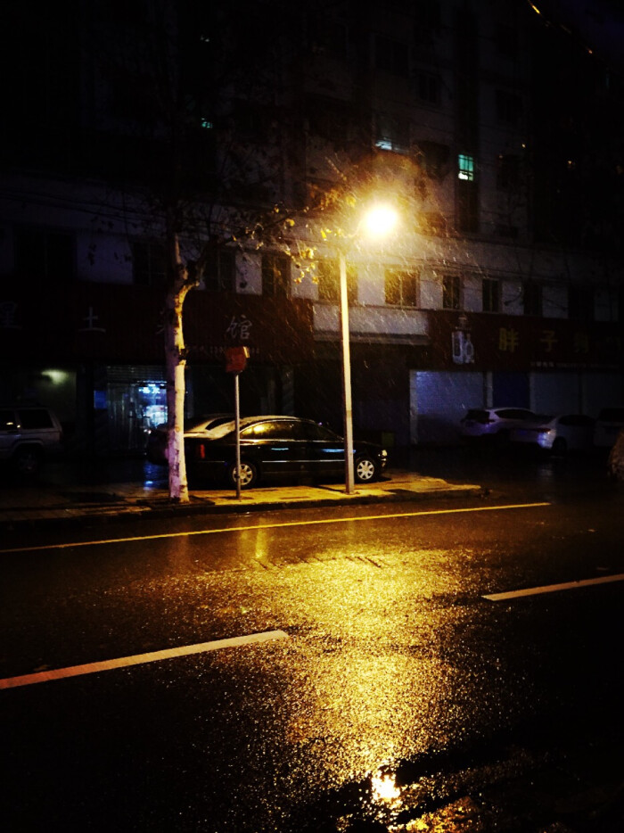 无人街道图片夜景伤感图片