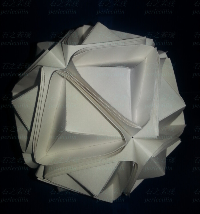 【蛋黄折纸】立体构成~算是第一个原创的纸球了
