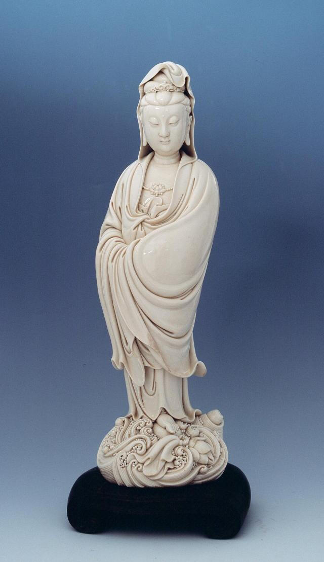 明 德化窑何朝宗款白釉观音像 泉州海外交通史博物馆 http://www.