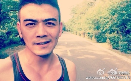 杨烁