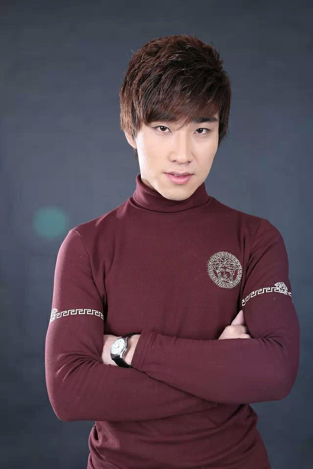 歌手启明星写真照片