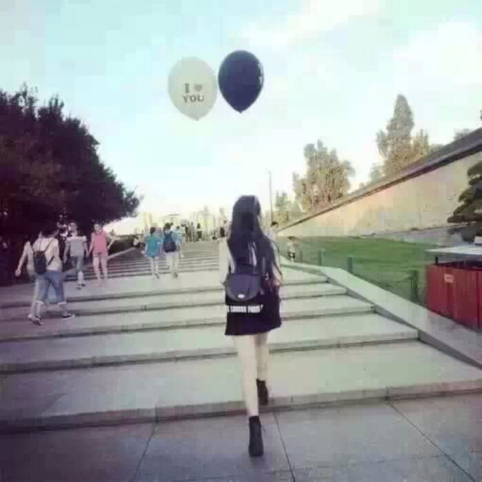 头像 背影 简洁