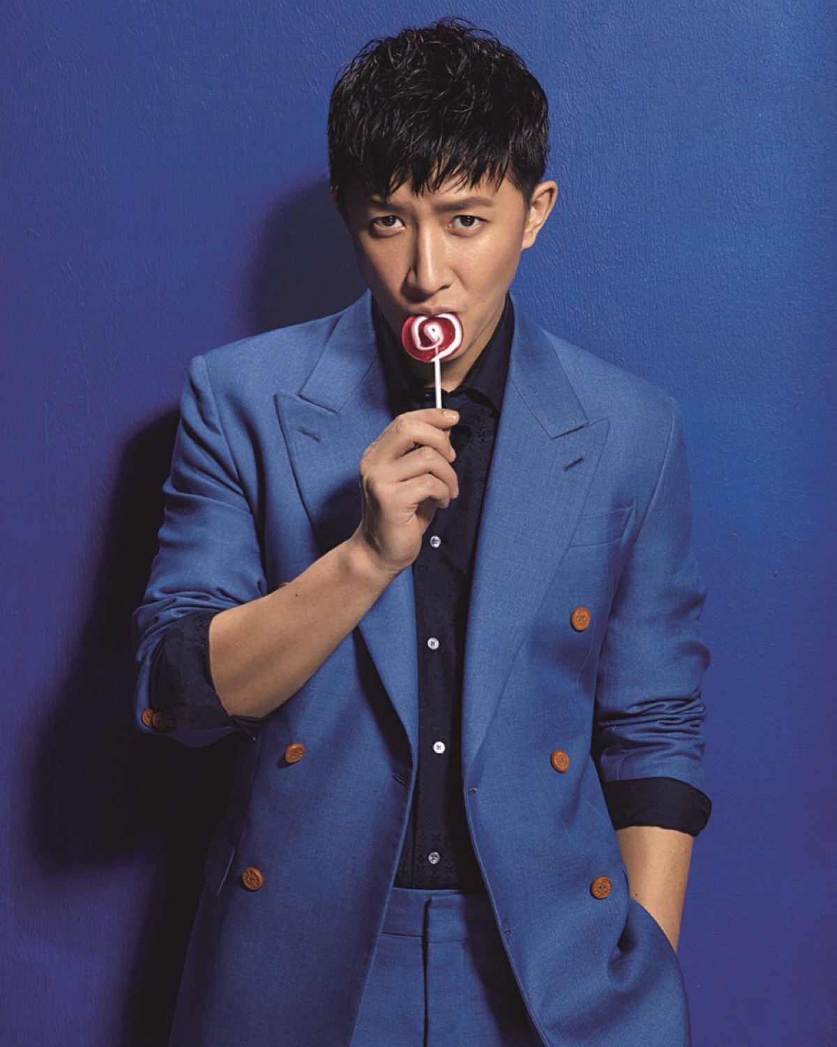 韩庚 壁纸 明星 帅哥 男神 服饰 画报 写真 摄影