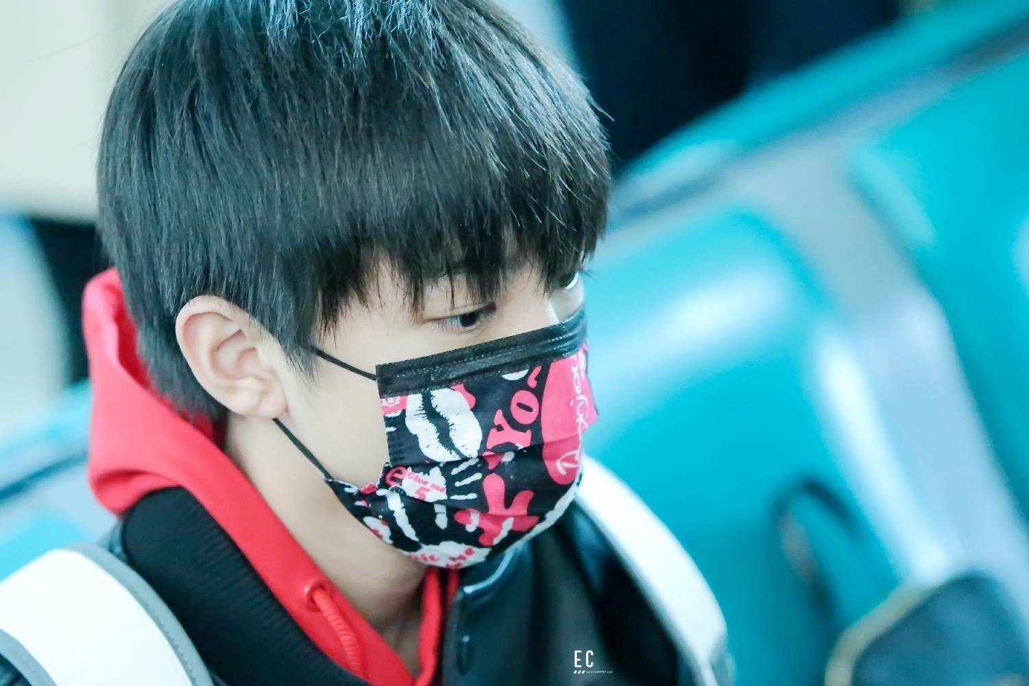 王俊凯 萌萌哒的口罩图