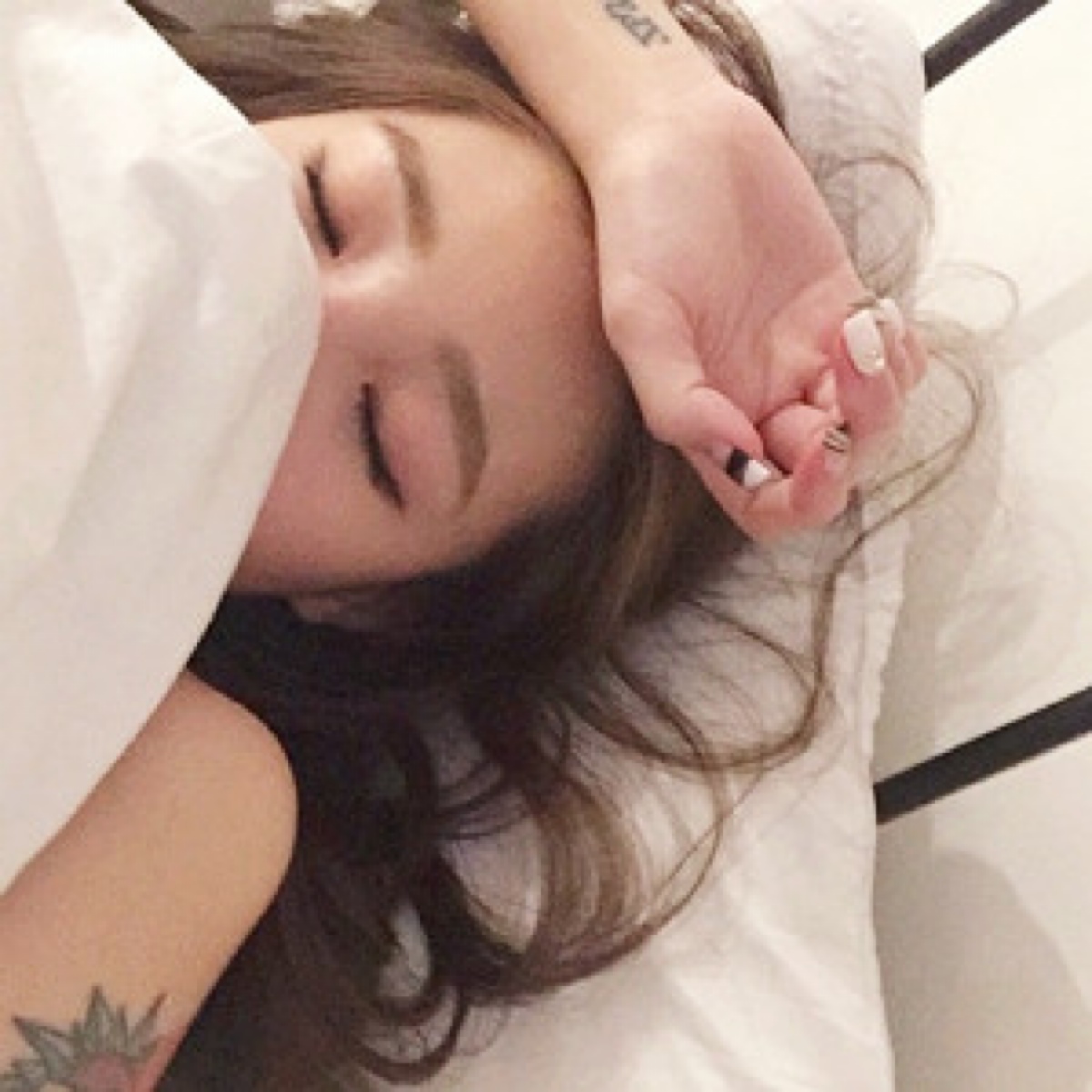 女生头像 只想对你撒娇 只想对你傻笑