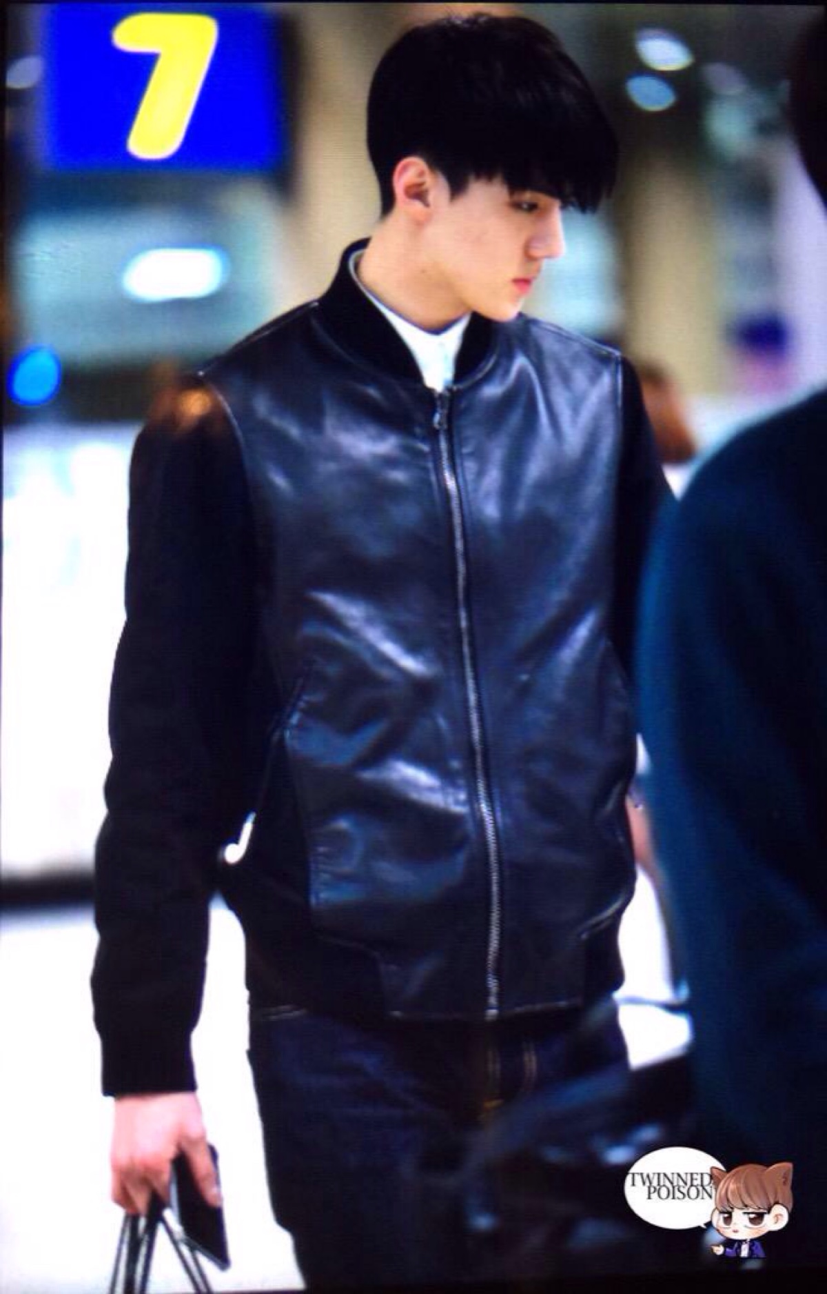 exo 0409仁川机场 到达 黑发顺毛素颜帅气北鼻 吴世勋 oohsehun