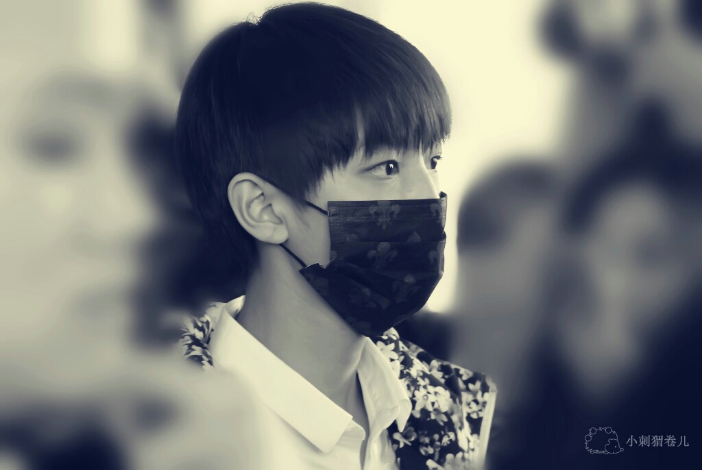 王俊凯 萌萌哒的口罩图