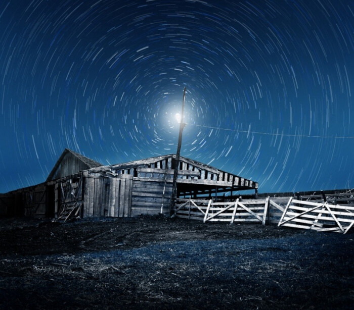 【立于风中的elsa】潇洒小姐 天空 夜空 星空 月亮 房屋建筑 怀旧