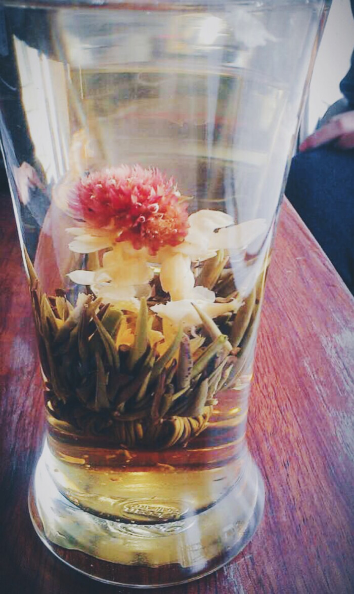 一杯茶,一朵花,一段心情