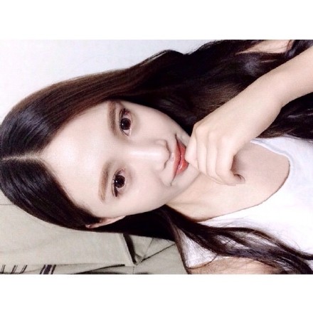 女生头像 无水印头像 小清新头像 偏分 长发 卷发