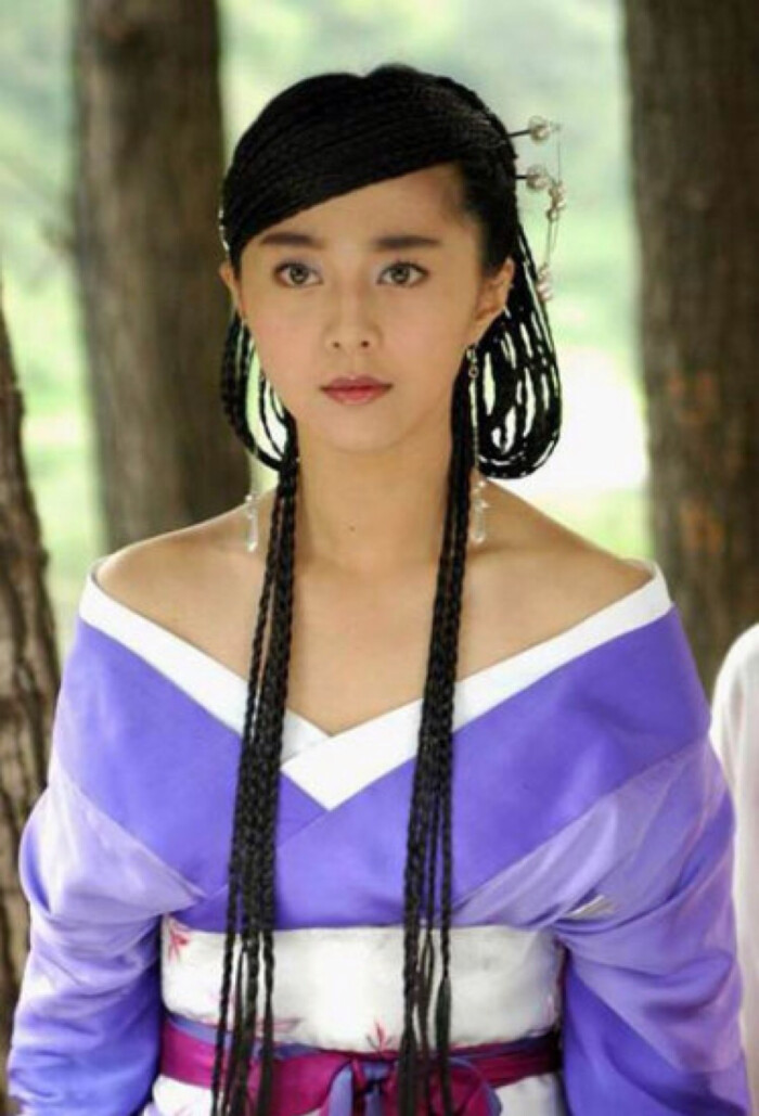 《小鱼儿与花无缺》饰:铁心兰