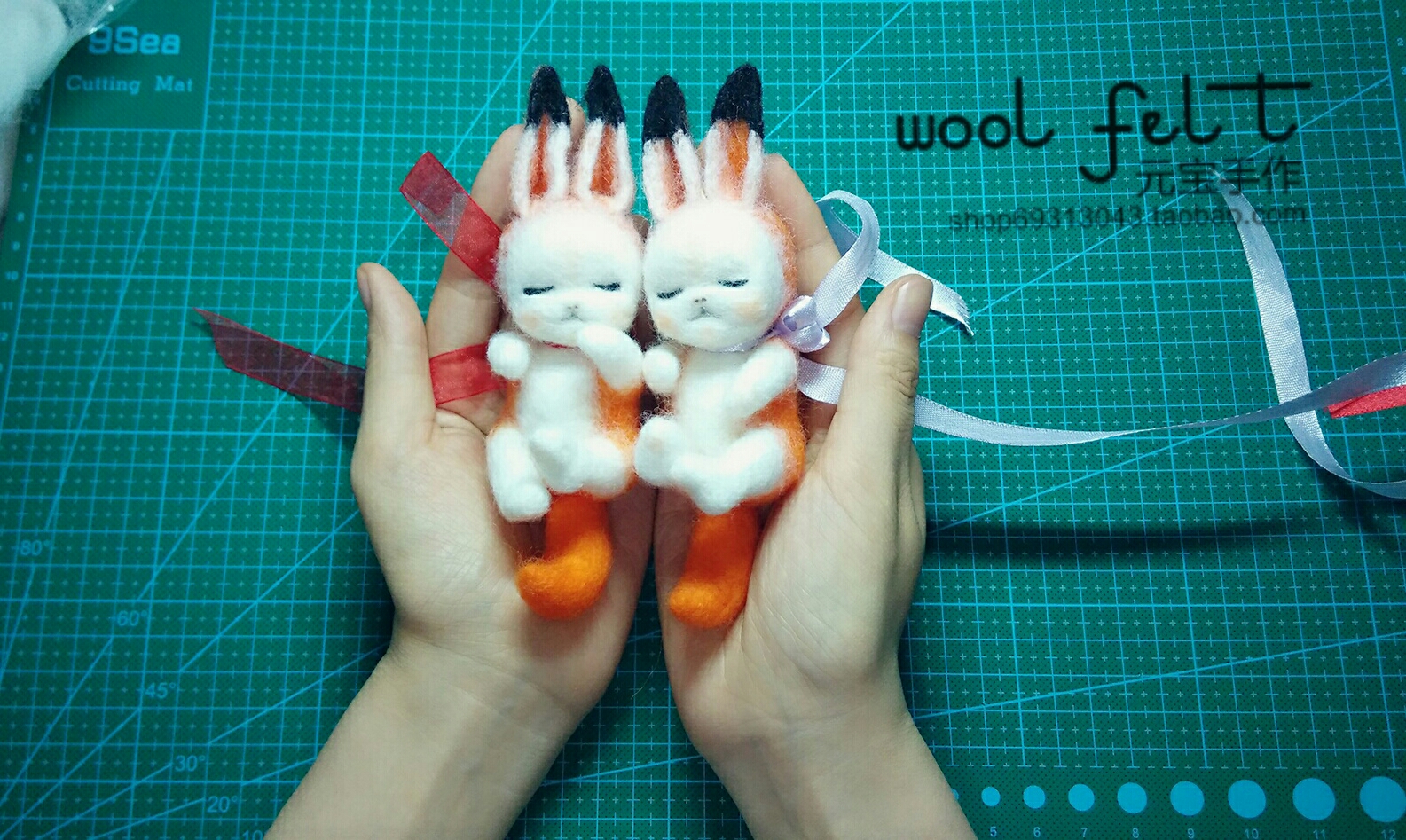 羊毛毡睡眠小狐狸