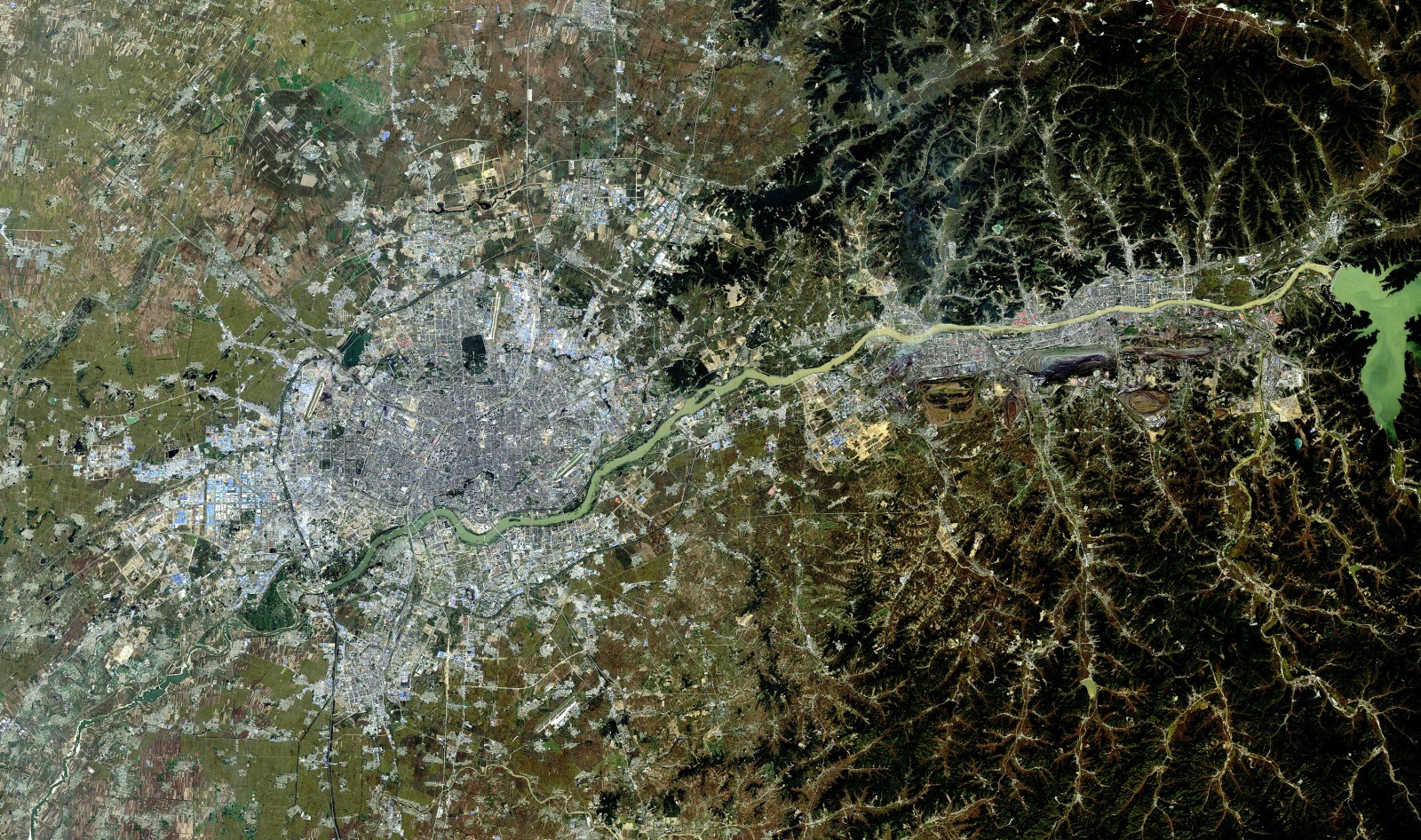 沈阳大东区详细卫星图图片