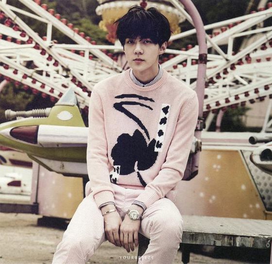 吴世勋 love me right 二辑小卡