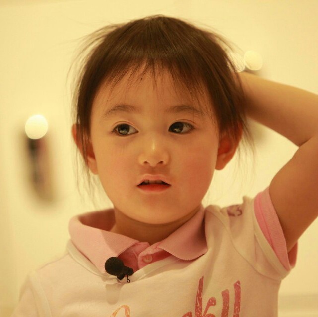 奥莉 李馨琪 爸爸回来了 萌娃(○" 3′○)头像