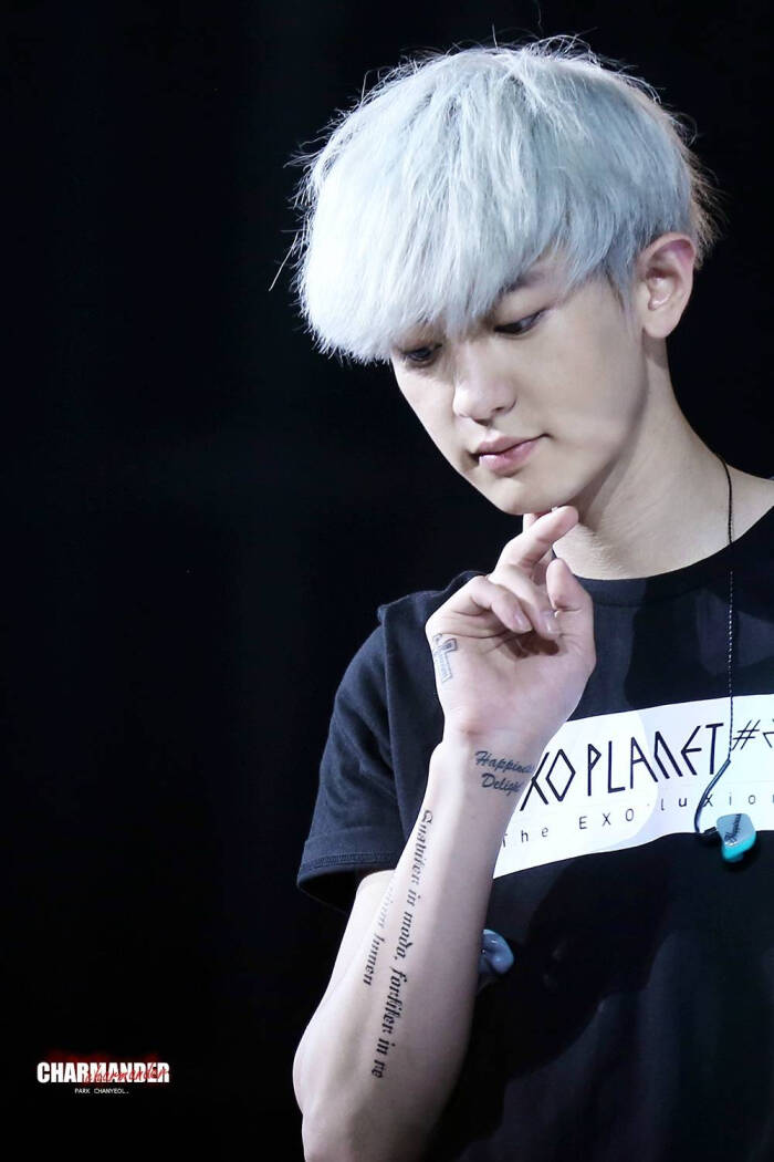 exo 朴灿烈 有点小妖娆辣!