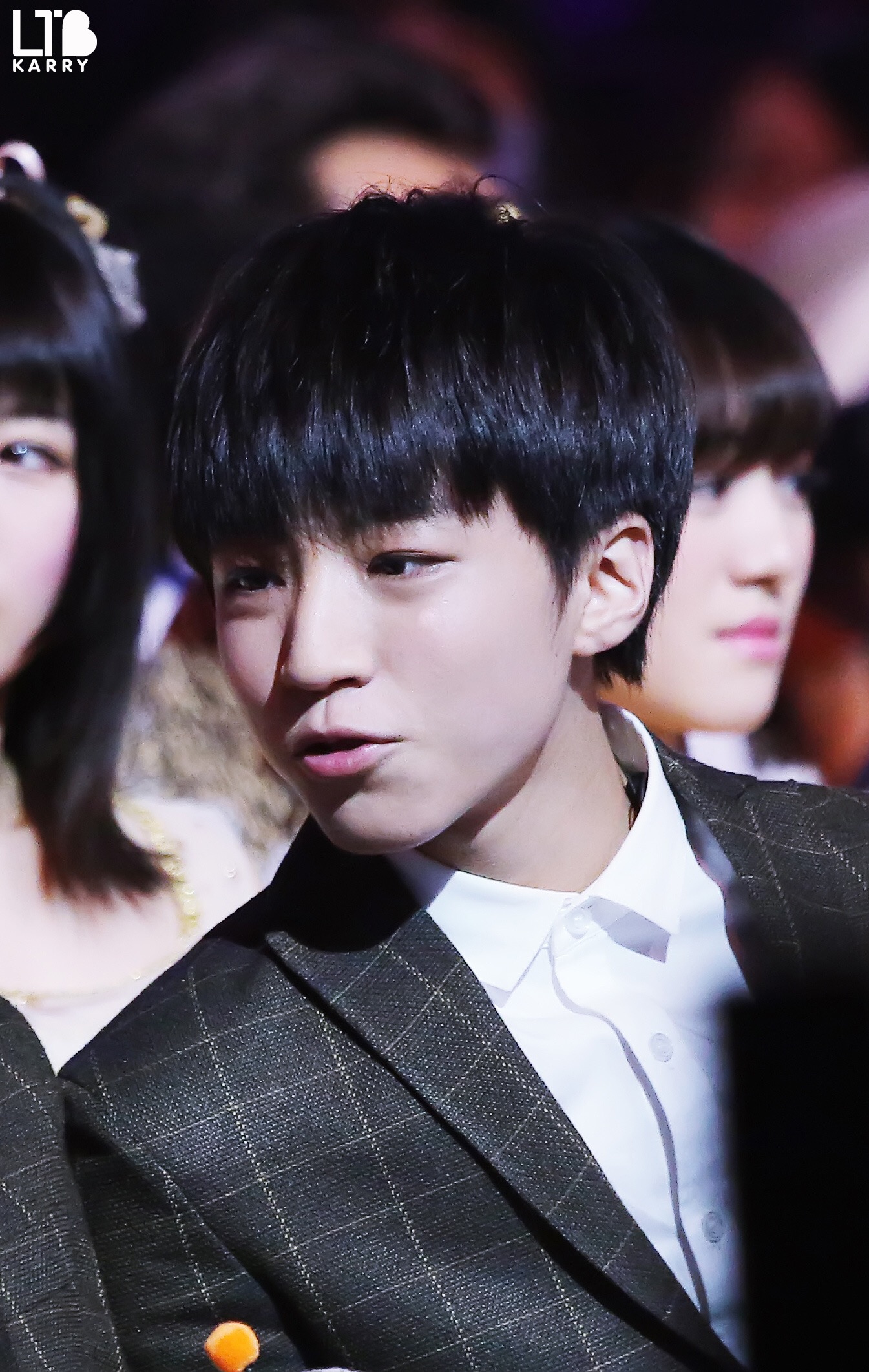 tfboys王俊凯 2015.04.13 第15届音乐风云榜年度盛典表演现场.