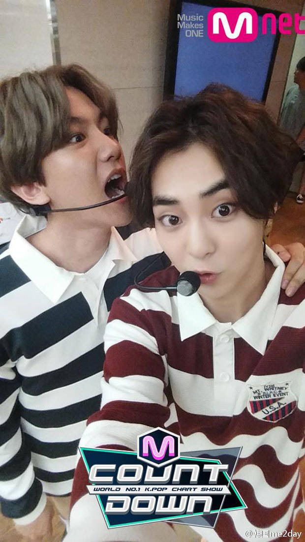 边伯贤 150618mcd录制 后台合照