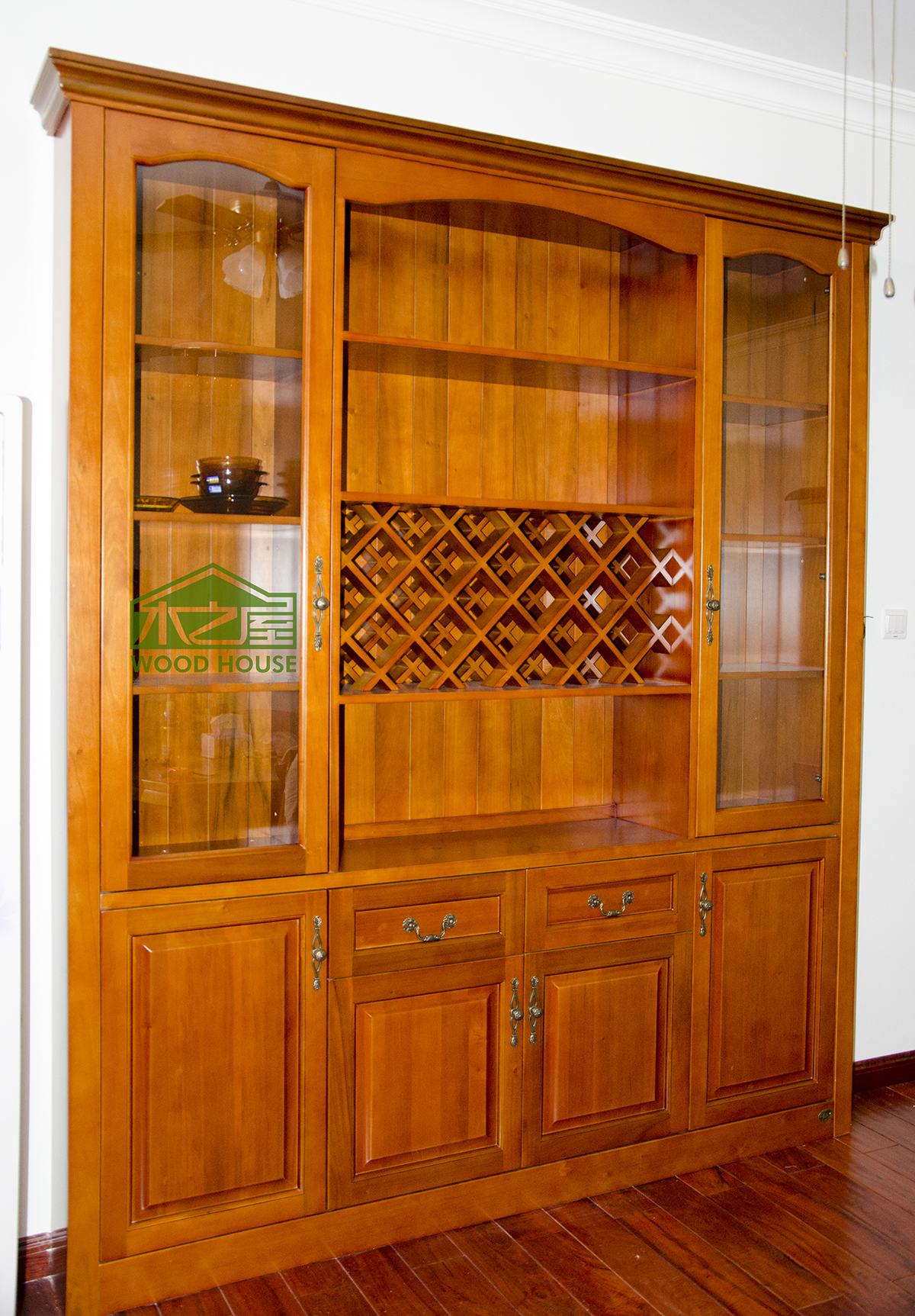 实木酒柜_定制酒柜_家庭酒柜图片_深圳木之屋实木家具厂(http://www.