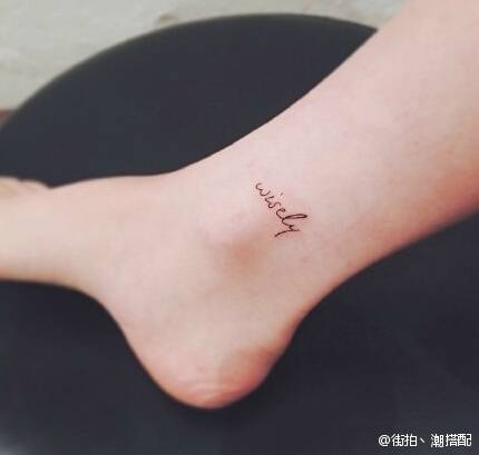 脚踝纹身