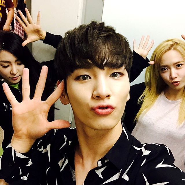 girls"generation 黄美英 tiffany 林允儿 yoona shinee 金基范 key