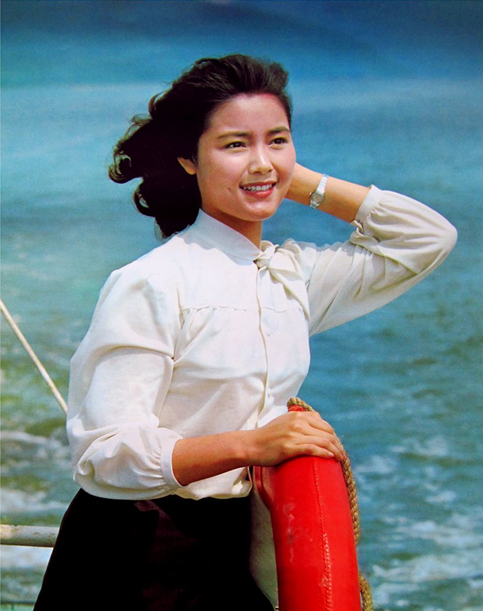 姜黎黎,1954年12月18日出生辽宁沈阳,影视演员.