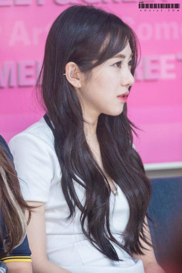 aoa 权玟娥
