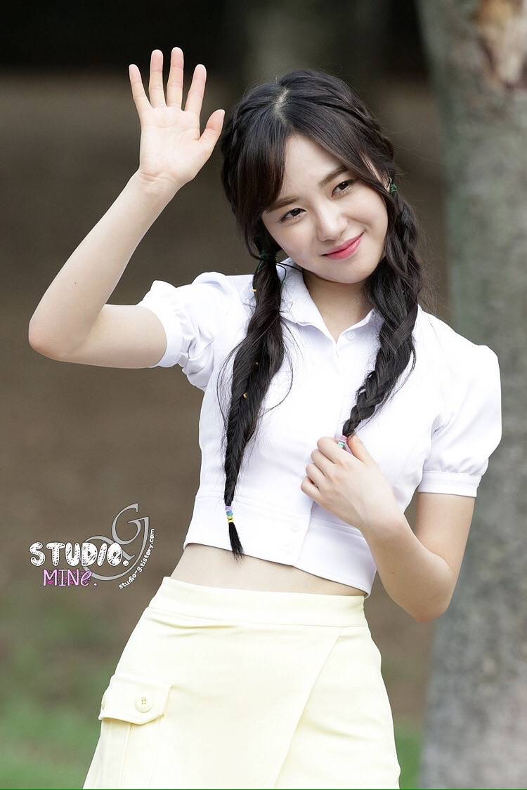 aoa 权玟娥