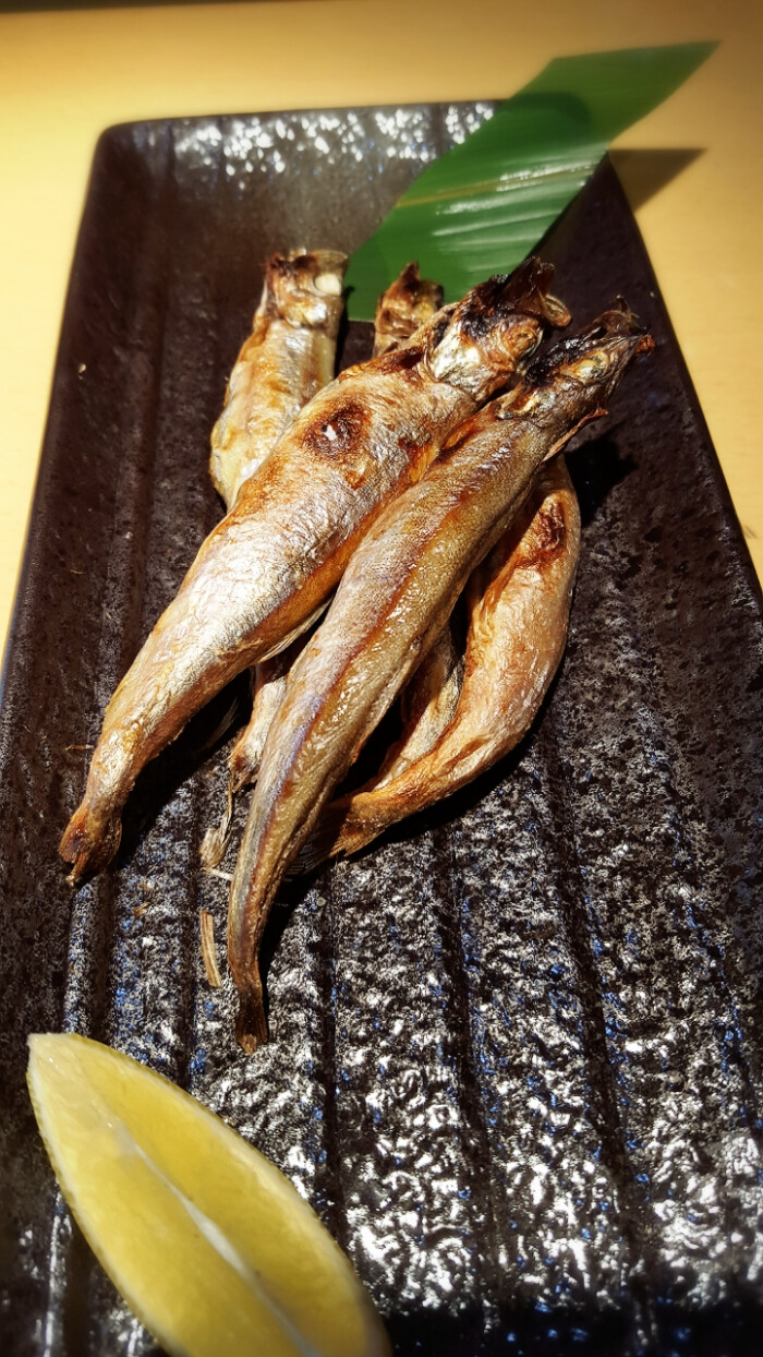 烤多春鱼