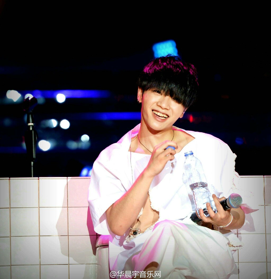 华晨宇 2015 8.2上海大舞台 火星演唱会