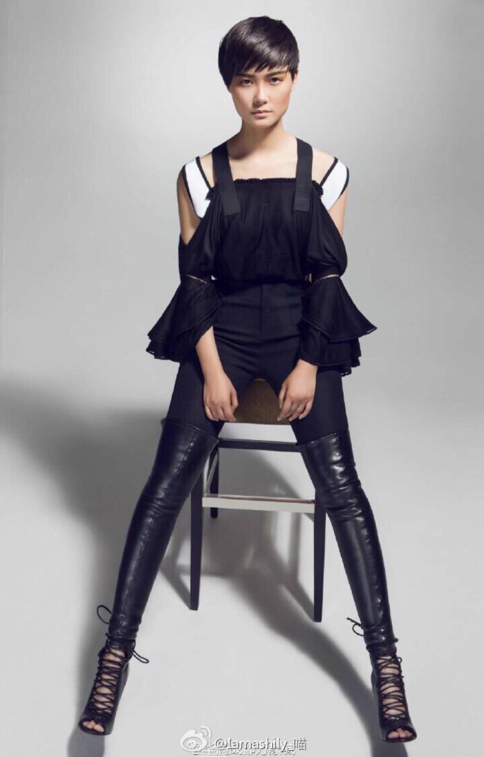 李宇春纪梵希