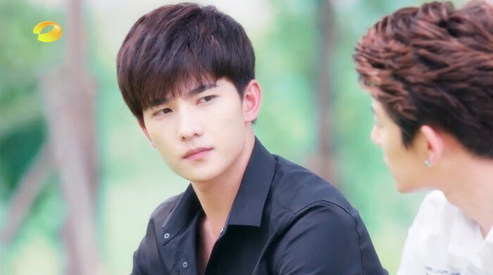 杨洋旋风少女 若白 780p壁纸