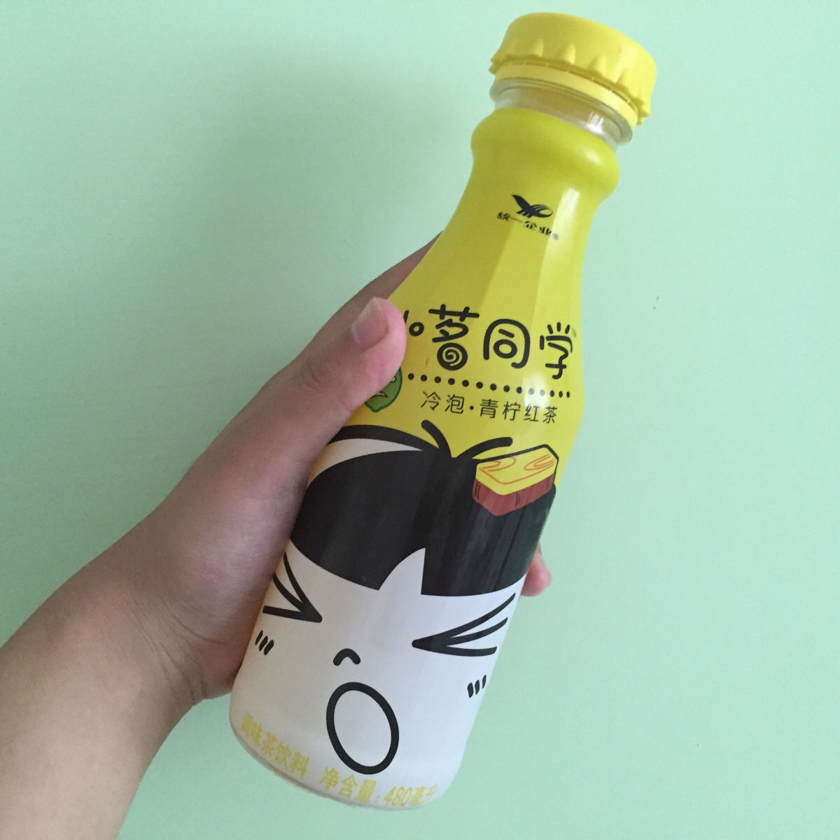 小茗同学冷泡茶,口味都不错,黄的我个人最喜欢