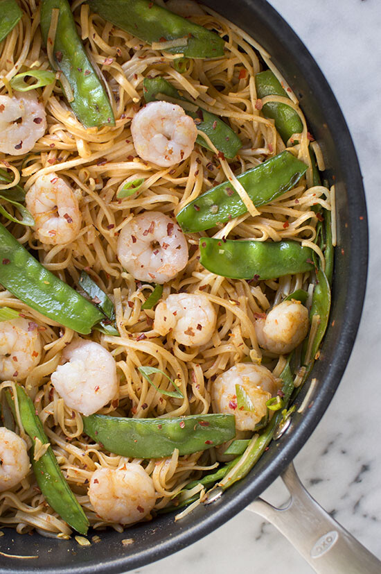 craving nomz rice noodles with shrimp snow peas