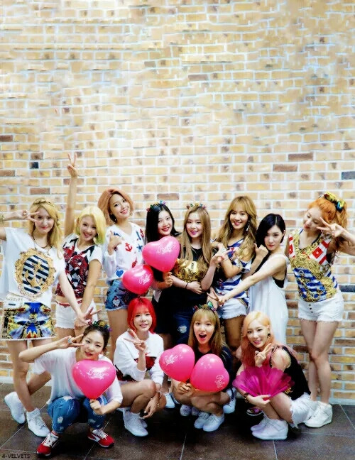 party #壁纸 #头像 #少女时代 #snsd #韩星 #女神 #穿搭 #red velvet