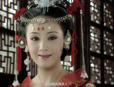 李琳《上错花轿嫁对郎》【杜冰雁】如花似玉,娇俏甜美,生得花容月貌.