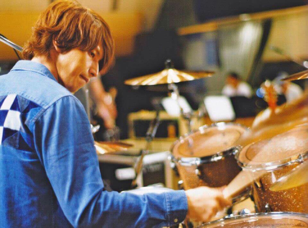 大仓忠义#拿起鼓槌的时候突然变身,闪着光的遥远的星星.