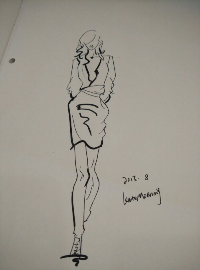 黑白线条 手绘稿 服装手绘