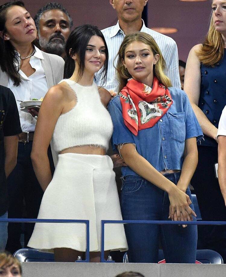 kendallgigi,kendalljenner多高 kendall和gigi一起看球