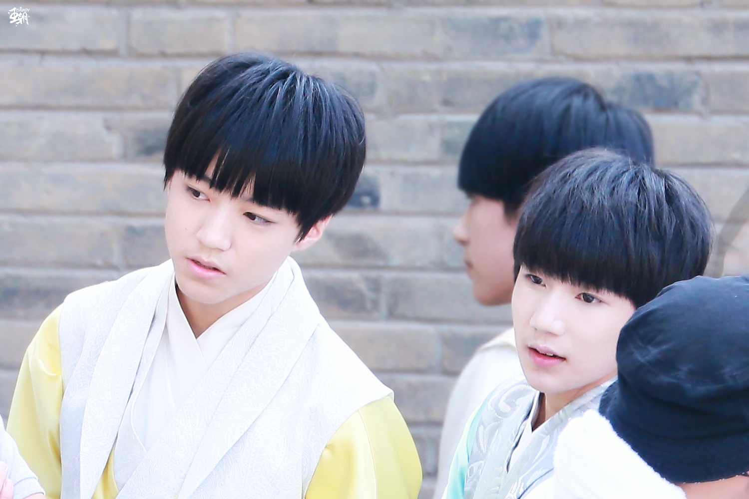 tfboys 王源 王俊凯 凯源 cr.logo